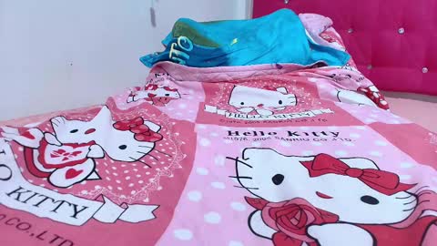 Sofiamillerrs online show from 02.18.25