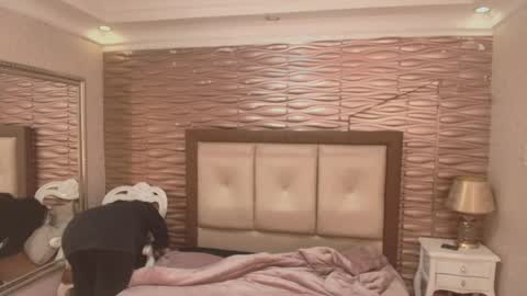 Sofi - next broadcast today 1030pm Colombia time online show from 10.26.25