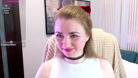 Snapshot of sofiangelaa chatting on 02.06.26 Sofia online show from 02.06.26