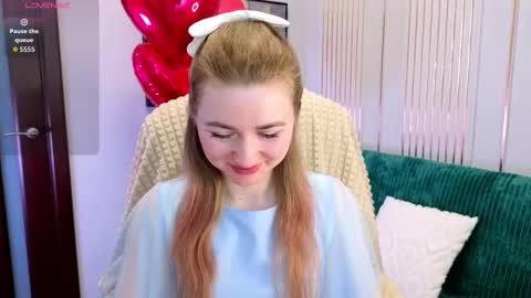 Snapshot of sofiangelaa chatting on 02.14.26 Sofia online show from 02.14.26