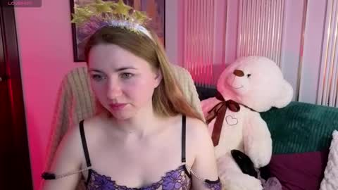 Snapshot of sofiangelaa chatting on 03.22.26 Sofia online show from 03.22.26