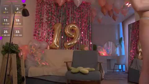 Sofia Help me overcome shynes with 100 thumbs up online show from 02.20.26