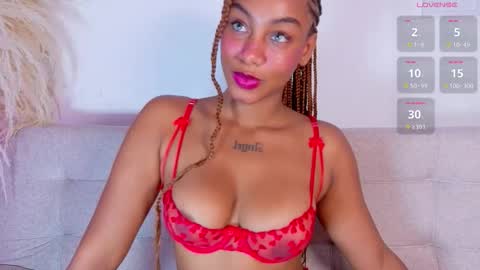 Snapshot of sofiastanley chatting on 02.28.26 Sofia Stanley online show from 02.28.26