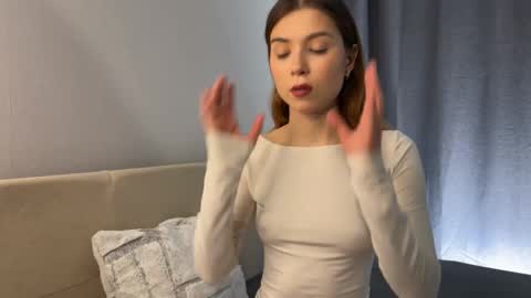 Snapshot of sofiasuper chatting on 09.18.25 Sofia online show from 09.18.25