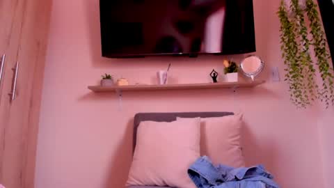 sofiavelez01 online show from 04.27.26