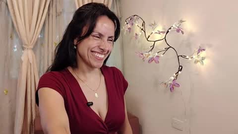 Sofi Bella online show from 05.16.26