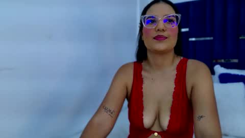 Snapshot of soficabrera chatting on 06.14.26 Sofia Cabrera online show from 06.14.26