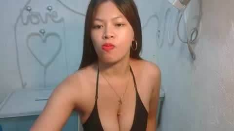 Snapshot of sofie_loorexx chatting on 04.27.26 sofie_loorexx online show from 04.27.26