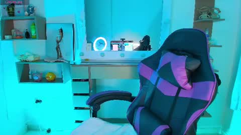 Snapshot of sofierosse_ chatting on 07.17.26 Sofie Rosee online show from 07.17.26