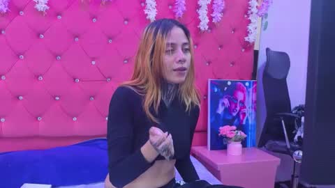 Snapshot of sofii_anal_ chatting on 09.28.25 sofii_anal_ online show from 09.28.25