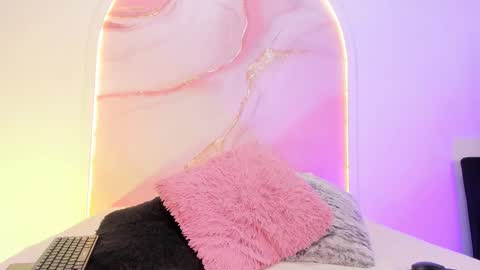 Sofii Lopezz online show from 11.18.25