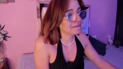 Snapshot of sofiiagudelo chatting on 01.03.25 Sofi agudelo online show from 01.03.25