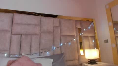 Snapshot of sofiscott_ chatting on 01.24.25 Sofia online show from 01.24.25