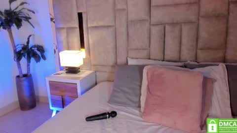 Snapshot of sofiscott_ chatting on 03.06.25 Sofia online show from 03.06.25