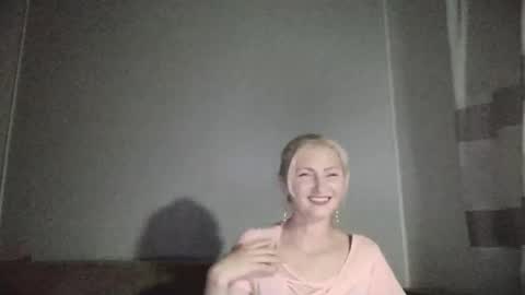 Snapshot of sofishine11 chatting on 11.10.25 Sofi online show from 11.10.25