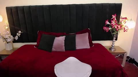 Cam and Amy online show from 11.17.25