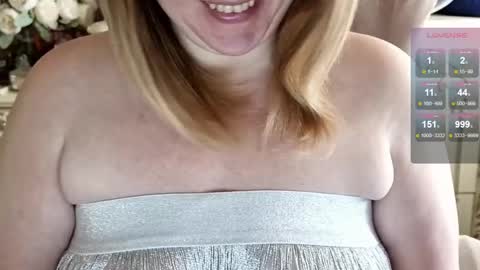 Hi Im Sofia             online show from 05.22.26