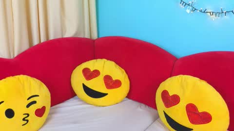 Snapshot of soft_lilly chatting on 02.24.26 Lilly online show from 02.24.26