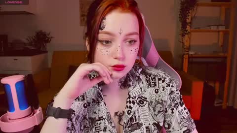 Snapshot of sofy_benson chatting on 12.06.24 Sofy online show from 12.06.24