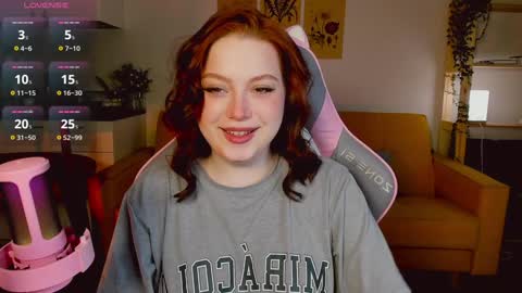 Snapshot of sofy_benson chatting on 12.22.24 Sofy online show from 12.22.24