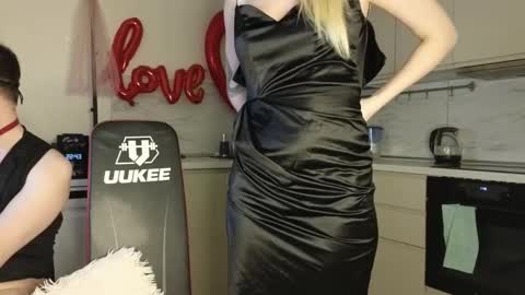 Snapshot of sofyandmike chatting on 02.14.26 SOFYandMIKE online show from 02.14.26