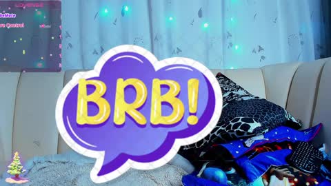 Snapshot of sol______ chatting on 01.12.25 AMY online show from 01.12.25