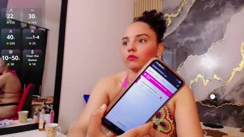 Snapshot of sol__latina chatting on 05.27.26 Sol Latiana online show from 05.27.26