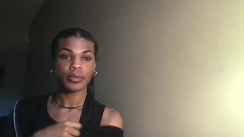 Snapshot of solaceeve chatting on 11.06.25 SolaceEve online show from 11.06.25