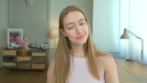 Bella online show from 02.08.25