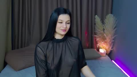 Snapshot of solazolaa chatting on 04.06.26 Sonya online show from 04.06.26