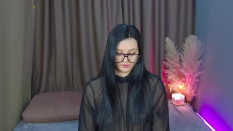 Snapshot of solazolaa chatting on 04.10.26 Sonya online show from 04.10.26
