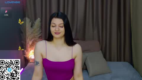 Snapshot of solazolaa chatting on 04.24.26 Sonya online show from 04.24.26