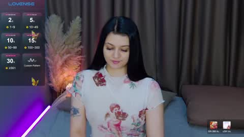 Snapshot of solazolaa chatting on 04.26.26 Sonya online show from 04.26.26