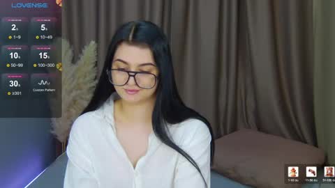 Snapshot of solazolaa chatting on 04.30.26 Sonya online show from 04.30.26