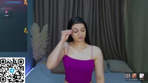Snapshot of solazolaa chatting on 05.04.26 Sonya online show from 05.04.26