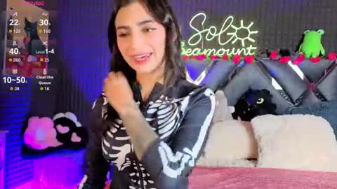 Snapshot of solbeaumont chatting on 08.03.26 Sol online show from 08.03.26