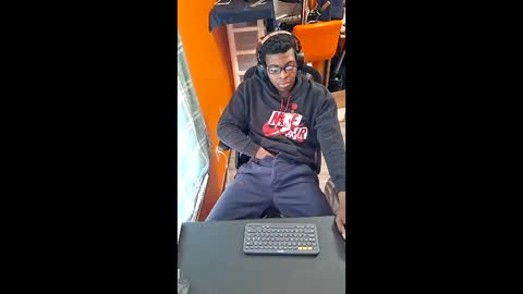 soldarknlight online show from 04.15.26