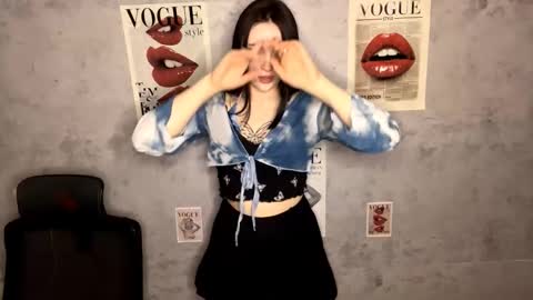 Snapshot of solennevibe chatting on 03.14.26 Holy online show from 03.14.26