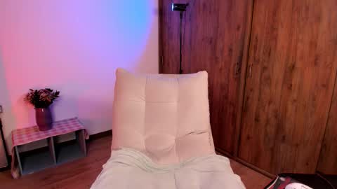 saraIG Solosara8 online show from 03.01.26