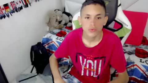 Snapshot of sombra_18 chatting on 05.05.26 ESTEBAN online show from 05.05.26