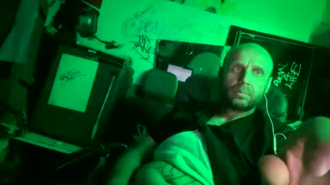 Snapshot of son_e_blacc chatting on 06.14.26 Soni online show from 06.14.26