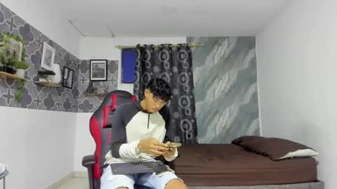 Snapshot of son_hades chatting on 02.21.26 son_hades online show from 02.21.26