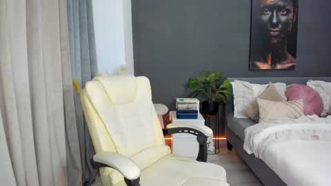 Sonia  Rey online show from 10.27.25