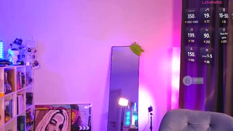 Sonia online show from 02.14.25