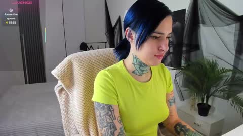 Snapshot of sonia_blond chatting on 01.06.26 Sonia online show from 01.06.26