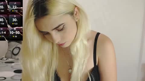 Snapshot of sonia_secret27 chatting on 12.04.25 sonia online show from 12.04.25