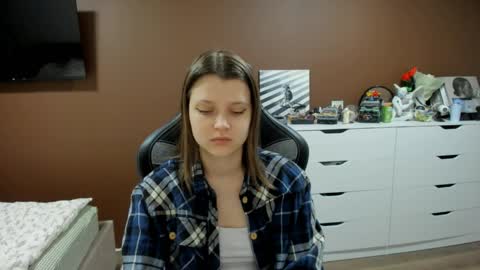 Snapshot of soninex chatting on 04.02.26 SoniNex online show from 04.02.26