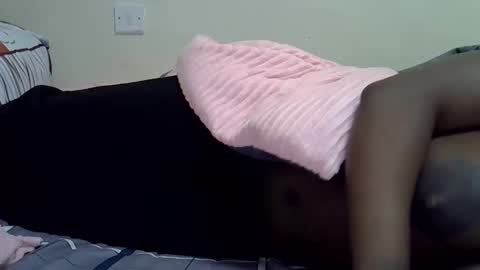 sonnia02 online show from 12.16.25