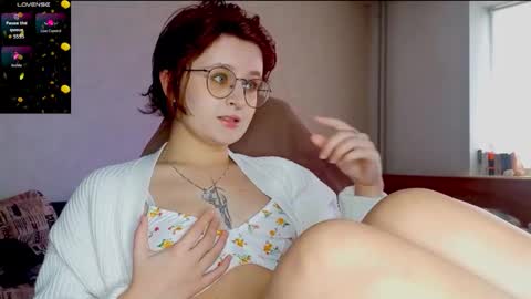 Snapshot of sonya_mikki chatting on 11.08.25 Sonya online show from 11.08.25