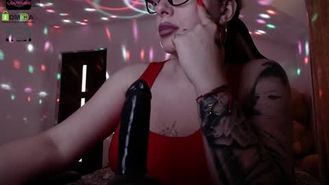 Snapshot of sonyadevon chatting on 01.29.25 Sonia online show from 01.29.25